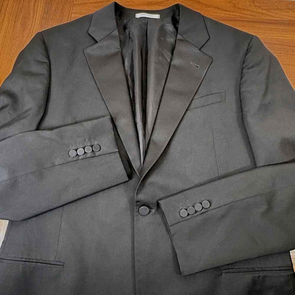Armani Collezioni Italy Tuxedo Jacket 44L Black Wool Silk Old Money Formal Chic